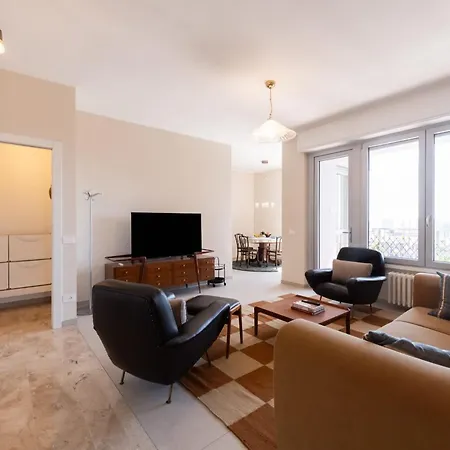 Appartement Skyline View - Design - Bicocca Metro Milaan