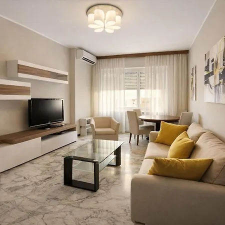 شقة Loreto - Citta Studi Near M2 With Wifi And Ac
