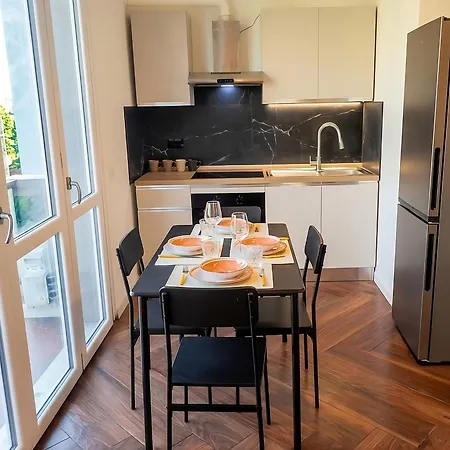 아파트 Bilocale Luxury 5 Minuti A Piedi Dalla Metro Affori Centro M3 밀라노