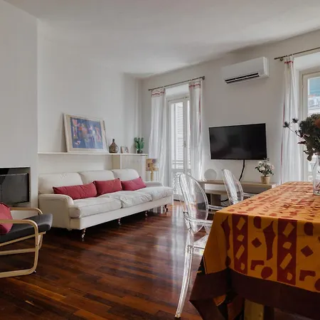 Apartman Garibaldi 44 - Vibrant District