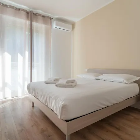 Guesthost - Cozy Balcony Flat Comasina Mm3 Apartamento