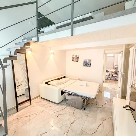 Accogliente Loft Su Due Livelli A - Metro M1 Διαμέρισμα