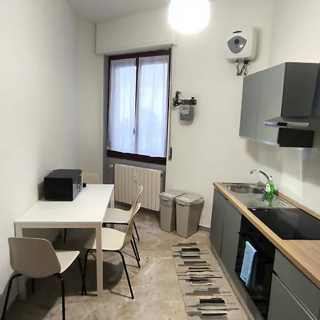 Sarpi Design House - Spacious 3 Bedroom - Monumentale M5