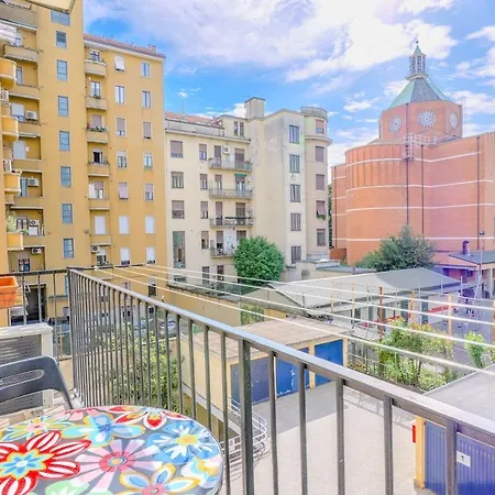 In Porta Romana, Garage, Ac, Wifi Apartamento Milão