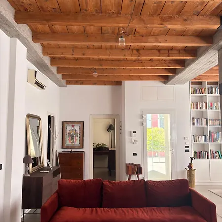 Urban Design Loft *