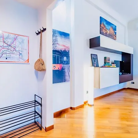 Casa Di Leon Universita Bicocca Garage Privato E Metro M5 Apartman