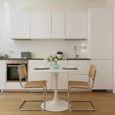 Apartman Modern Isola - Near Metro - Hl Collection Milánó