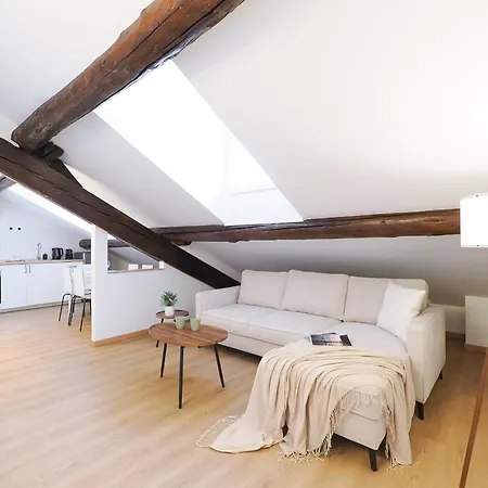 Contempora - Charming Mansarda - Porta Venezia & Buenos Aires *