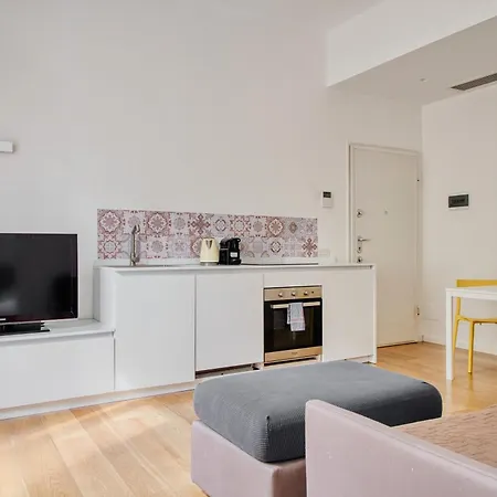 1-br Flat In Porta Romana - Duomo 6 Min M3 Milão