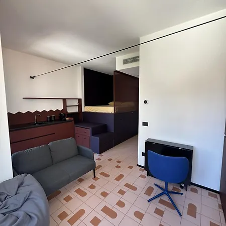 Appartamento Moderno Monolocale Con Balcone E Parcheggio 207 Milano