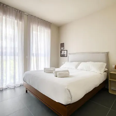 New Terrace Parking Garden Metro In 2 Min Apartman *