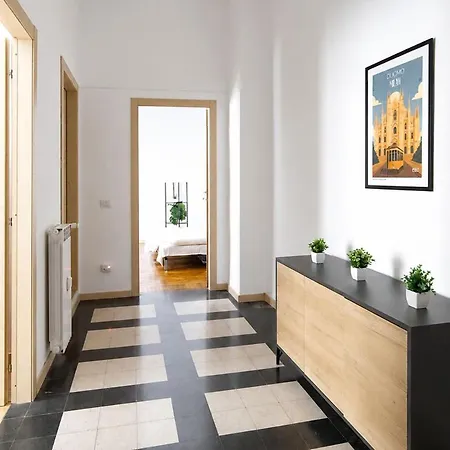 Big Goldoni Lägenhet Milano
