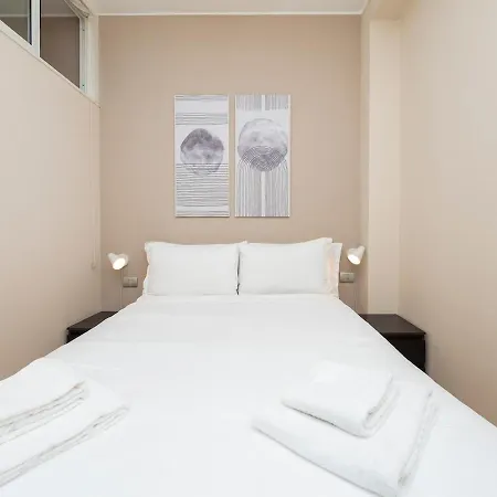 Xenia - Viale Certosa 30 Apartamento *