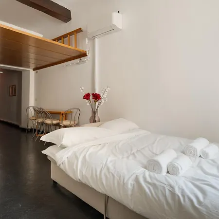 Guesthost - Comfy Vetra Mm4 X2