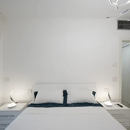 Design With Private Terrace Appartement Milaan