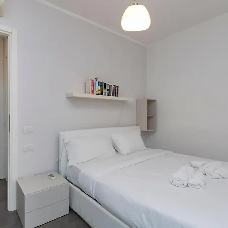 Xenia - 2 In Via Ampola 5 Apartman *