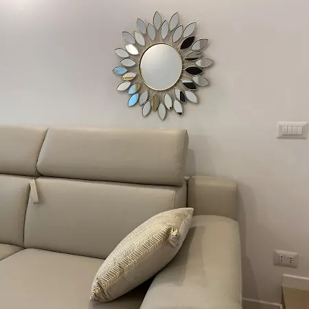 Citylife Designer - 75m2 - Near Metro ميلان