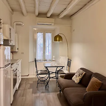 Charming Cozy Flat In The Heart Of Porta Venezia *