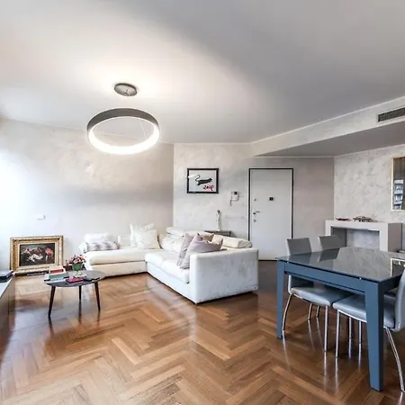 Casa Tesa Prestigious In The Center 米兰