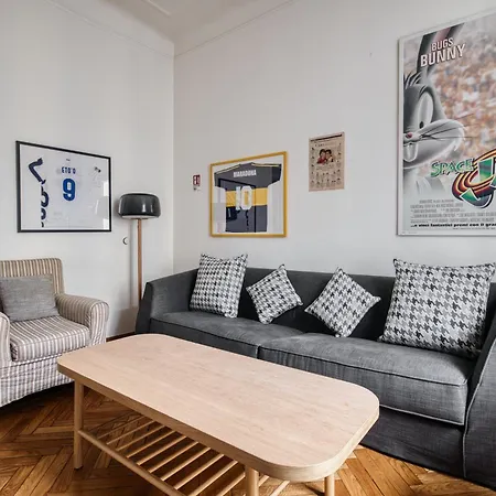 Just Urban - Elegant 2-br Flat In The Center - Porta Romana M3 * Milan