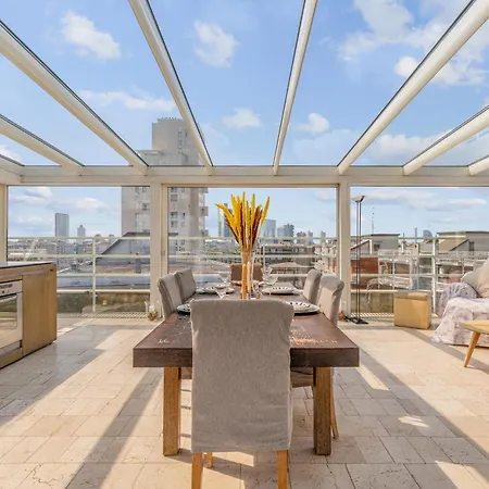 شقة Luxury Skyline Penthouse *