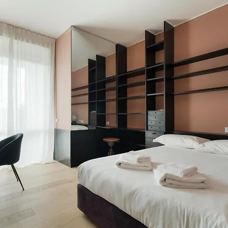 Guesthost - Spacious Terrace Flat San Siro Stadium *
