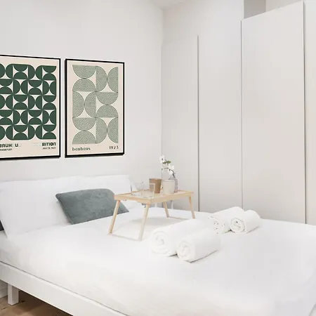Easylife - - Mora 13 - Navigli Mediolan