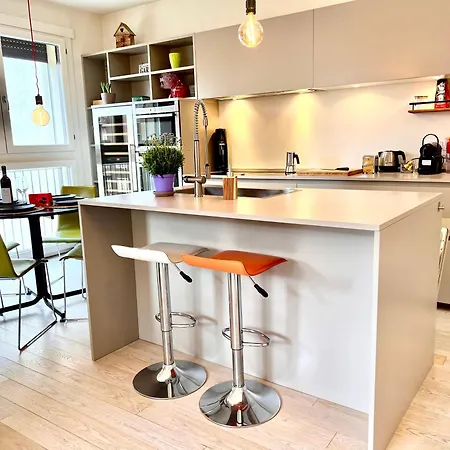 Modern Stylish With Garage Near Fiera Апартаменты *