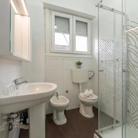 Skyline Terrace & Comfort Apartamento