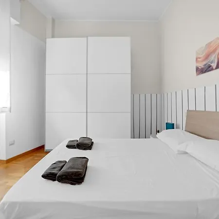 Modern With Air Conditioning Milaan