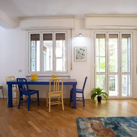 Elegant With Walk-in Closet - Long Apartamento *