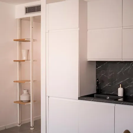 Ponti Cozy - Private Parking Available, Near Navigli, Romolo Metro And Duomo ميلان