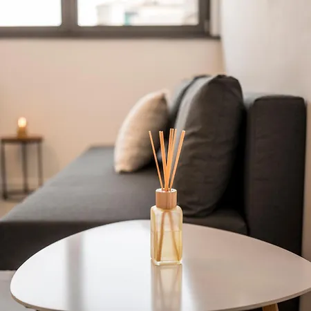 شقة Ponti Cozy - Private Parking Available, Near Navigli, Romolo Metro And Duomo *