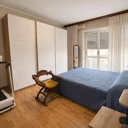 شقة Loreto - Citta Studi Near M2 With Wifi And Ac *