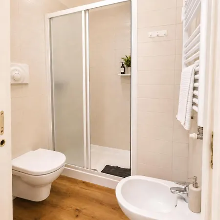 Apartman Urban In Shopping Area, Metro M1 With Self Check-in *