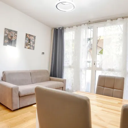 Apartamento Modern With Private Patio Near Navigli & Bocconi