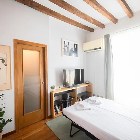 Elegant Navigli View Loft * Μιλάνο