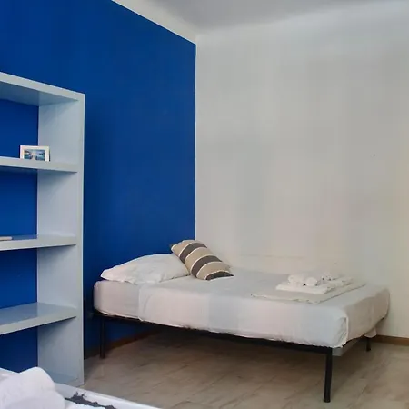 Ample 2-br Steps To Navigli شقة