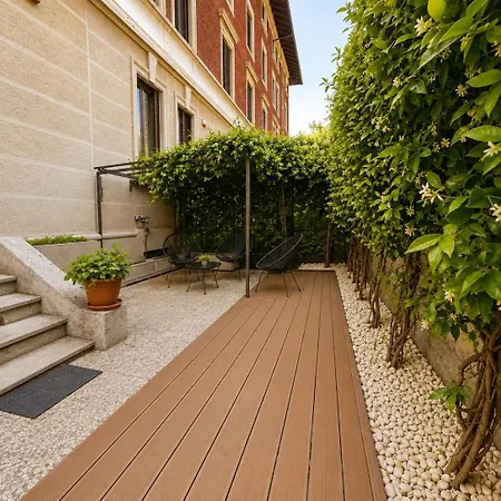 Private Garden & Free Parking - 2 Bedroom *