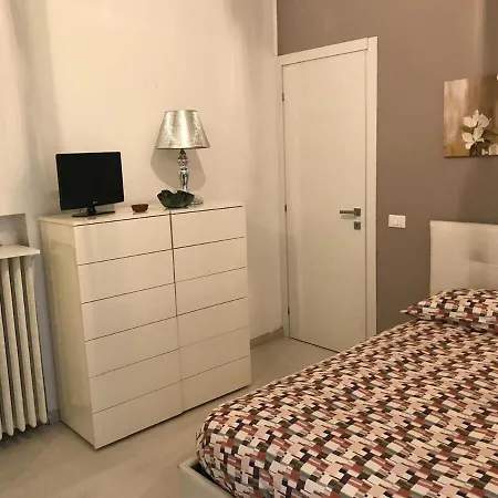 Bilo Con Terrazzo Certosa 34 شقة *