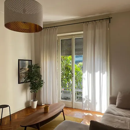 5 Rooms, 10 Guests, 220sqm, Terrace, 5mn Duomo Апартаменты