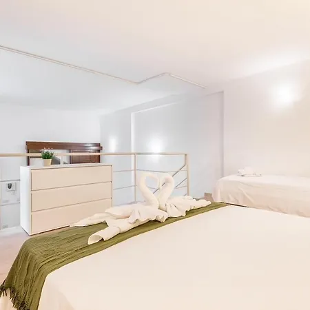 Apartman 7guest Duomo5min Walk-private Cinema Popcorn-castle 6min- Air Cond Milánó