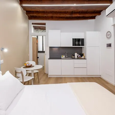 Brera, Corso Garibaldi, Magnifico Pied-à-terre