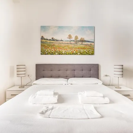 New Center Luxury - 2 Pax - Corso Magenta