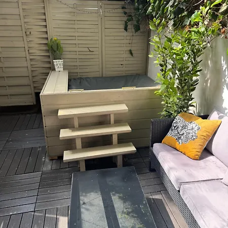 Design M4 Wagner Jacuzzi & Garden *