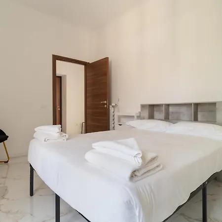 Guesthost - Cozy With Terrace Dergano Apartamento *
