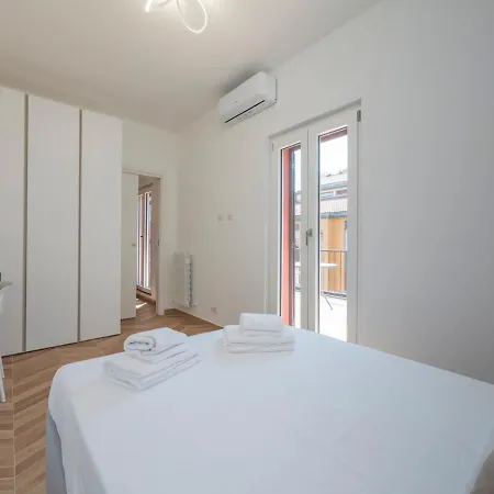 Xenia - 3 In Via Stadera 5 Apartman Milánó