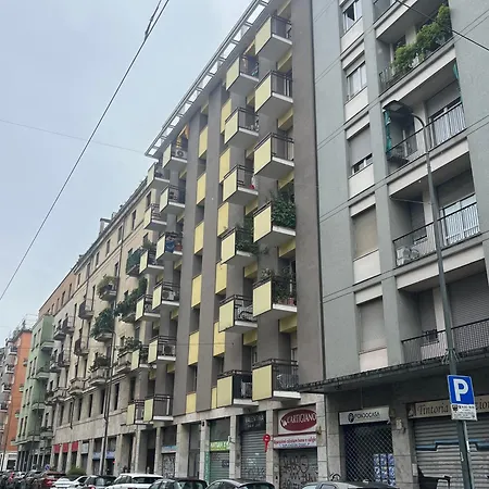 Trilocale In Zona De Angeli - San Siro *
