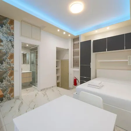 Xenia - Viale Monte Ceneri75 * Milão