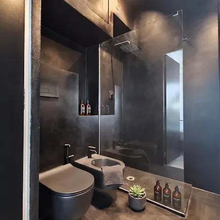 Apartamento Centro Duomo, Loft Con Terrazzo, Ac, Wifi, Subway *